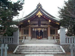 彌彦神社